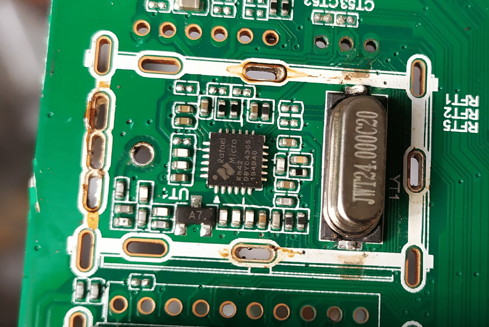 Блок тюнера DVB-T/T2 на микросхеме Rafael Micro R842.
