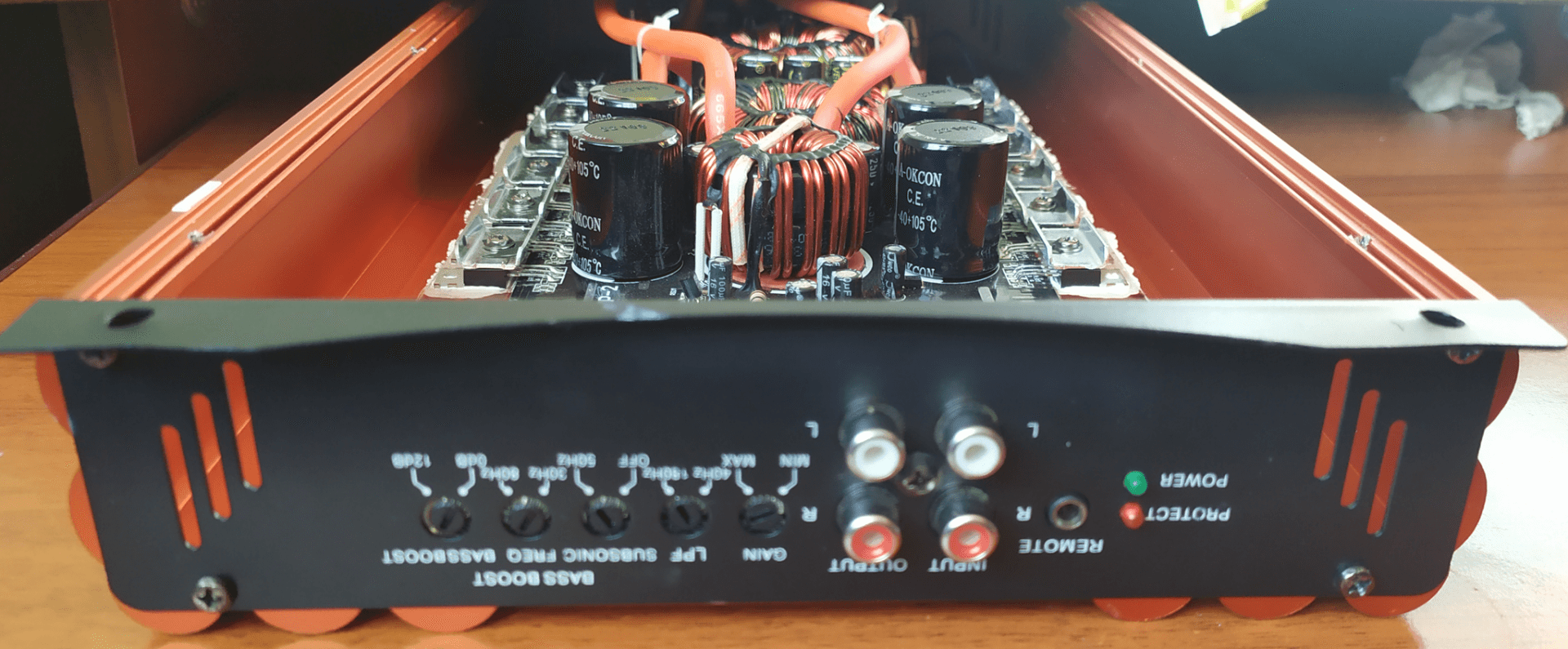 DL Audio Gryphon Lite 1.1500. Вид сбоку со снятой крышкой