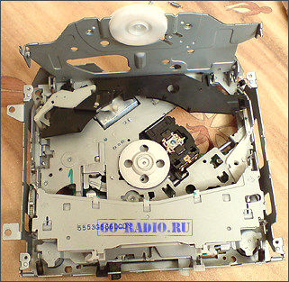 Разобранный cd-привод