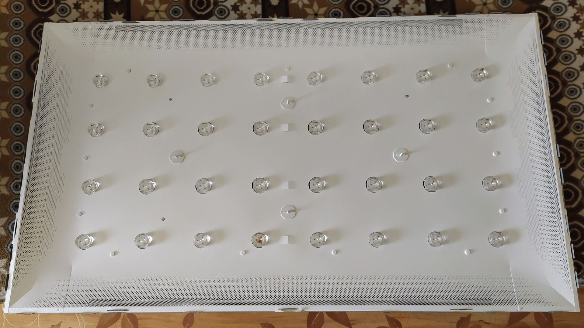 Отражатель LED-подсветки прямого типа - Direct LED.