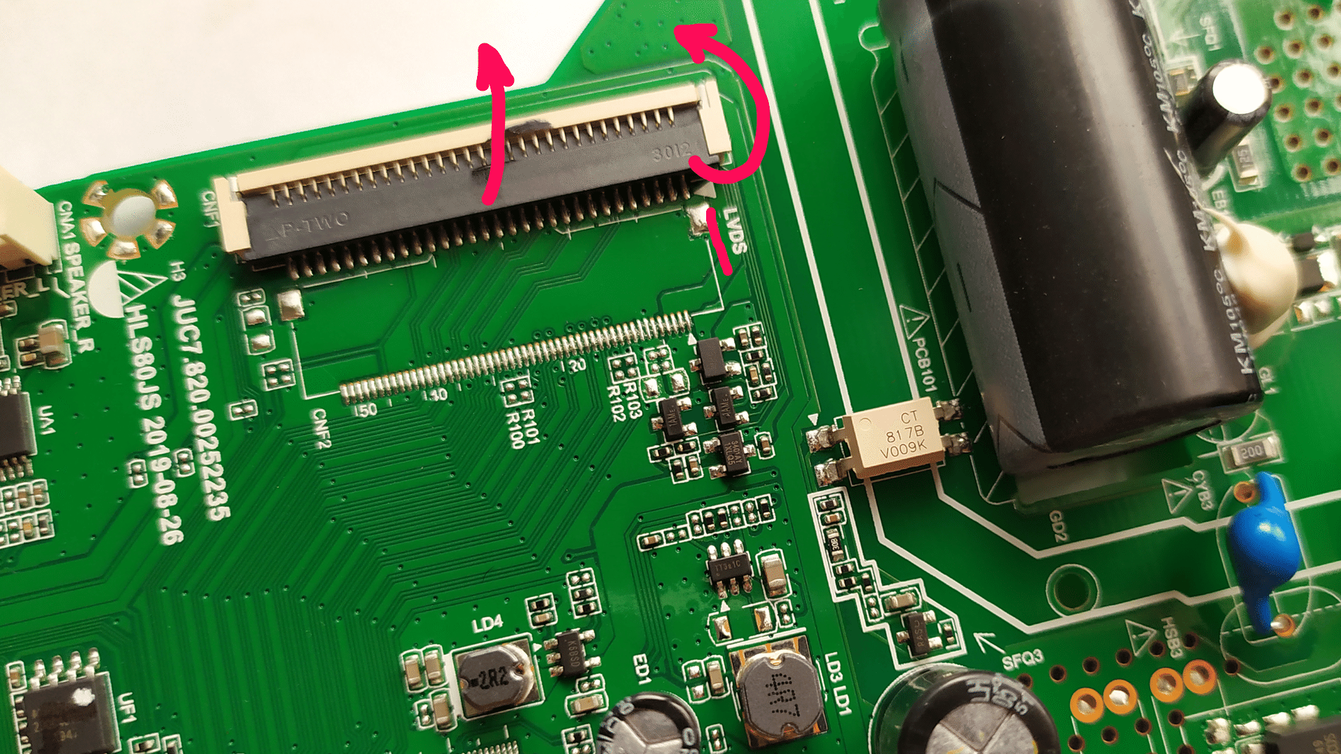 Разъём шлейфа LVDS.